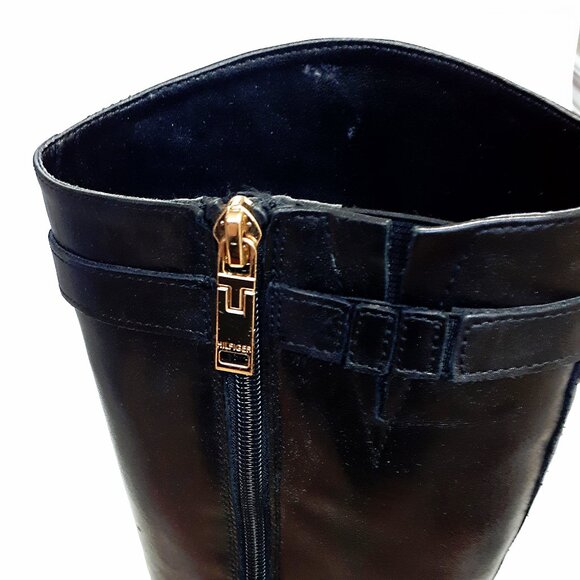 TOMMY HILFIGER Mackenze Zip Up Boots in Black Leather with Gold Hardware - Picture 8 of 16